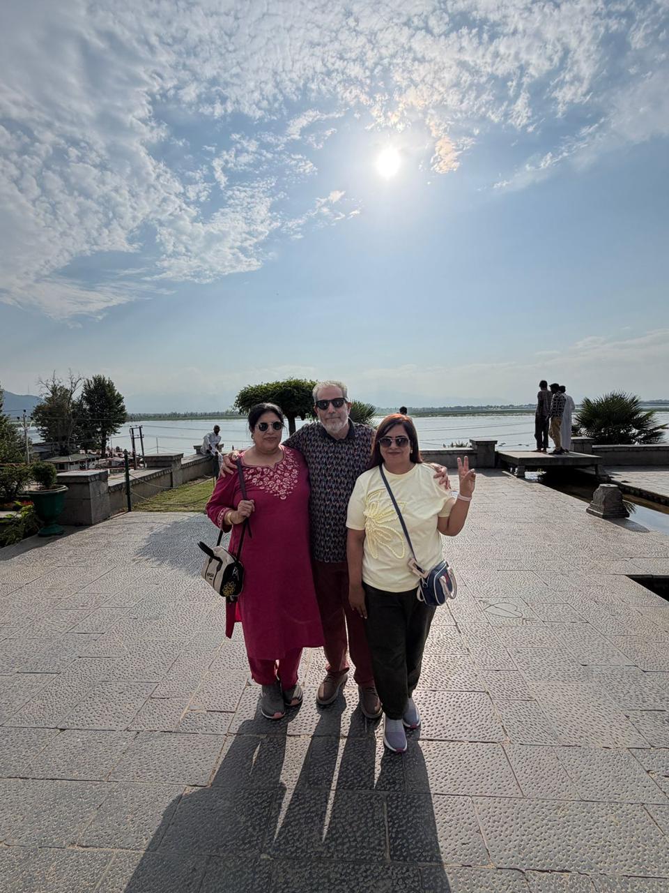 Gifting Your Parents a Trip: A Complete Guide to Booking Senior Travel as a Gift